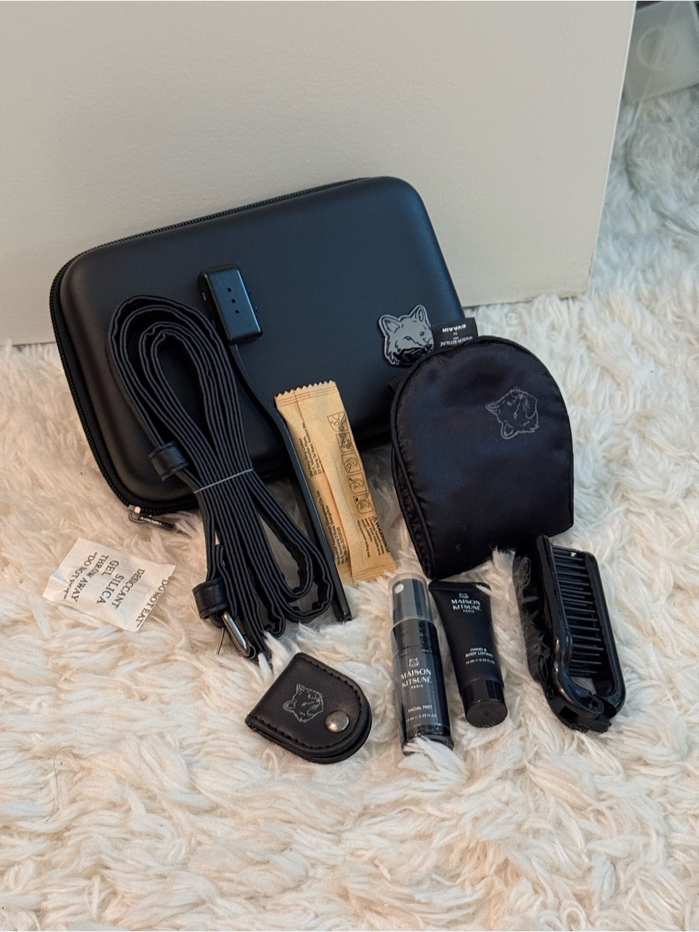 MAISON KITSUNÉ Royal Laurel Class Black Travel Toiletry Kit with Accessories